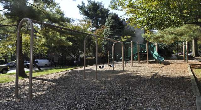 Photo of 24 Marwood Ct, Rockville, MD 20850