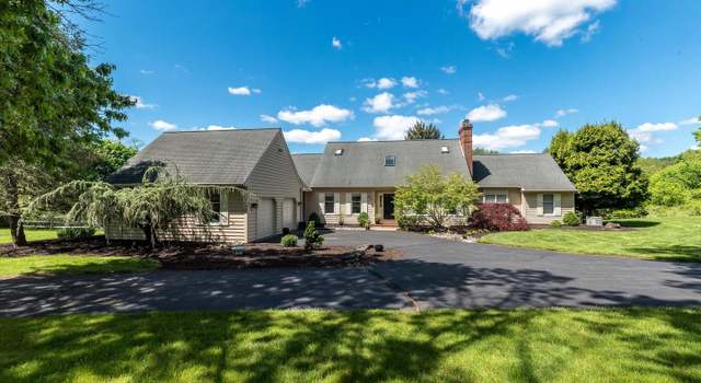 Photo of 10 Paddock Dr, New Hope, PA 18938