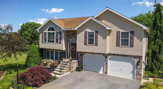 Photo of 1136 Ashton Dr, Shippensburg, PA 17257