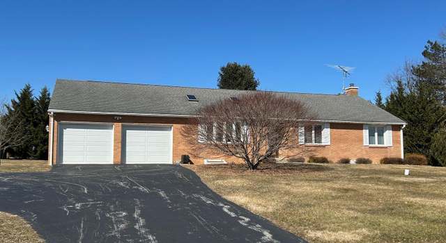 Photo of 4183 Huffmanville Rd, Glen Rock, PA 17327