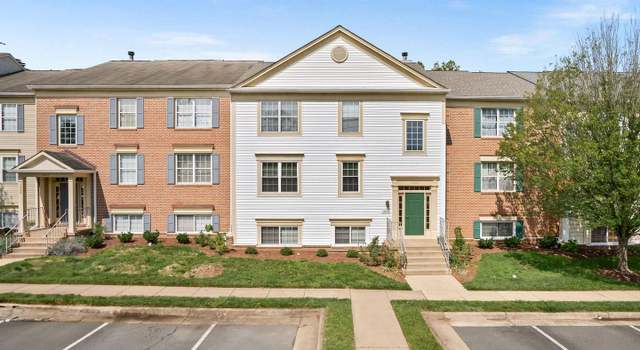Photo of 1003 Foxhunt Ter NE #201, Leesburg, VA 20176