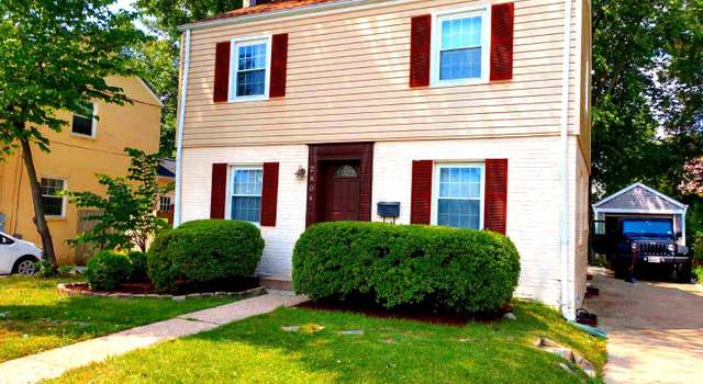 Photo of 2804 Cameron Mills Rd, Alexandria, VA 22302