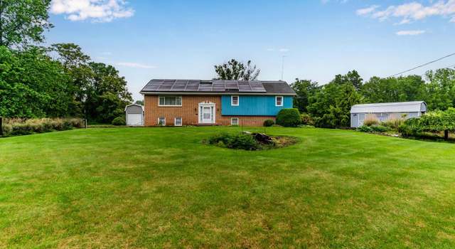 Photo of 855 Alexander Spring Rd, Carlisle, PA 17015
