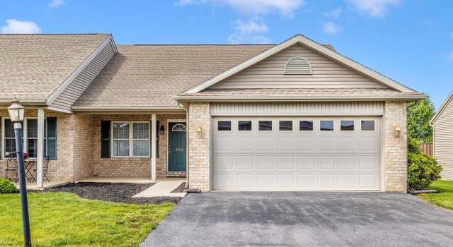 Photo of 262 Lantern Ln, Chambersburg, PA 17201
