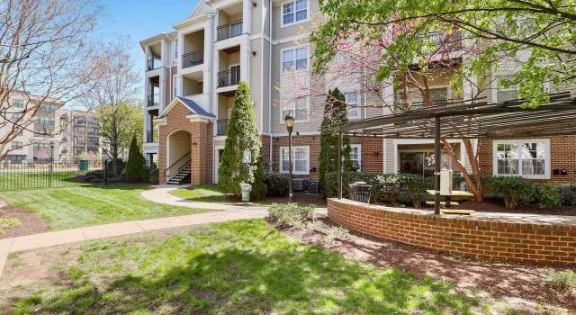 Photo of 12949 Centre Park Cir #208, Herndon, VA 20171