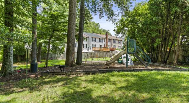 Photo of 6503 Field Master Dr, Springfield, VA 22152