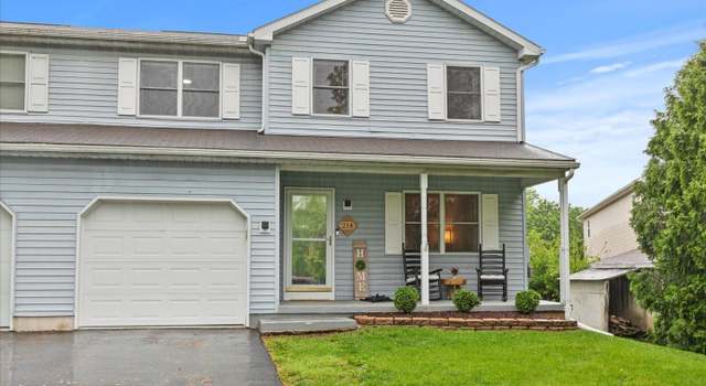 Photo of 214 Shire Ln, Wernersville, PA 19565
