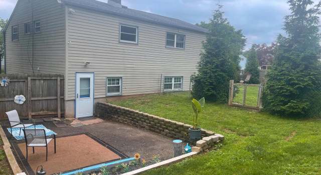 Photo of 60 Hamilton Dr, Warminster, PA 18974