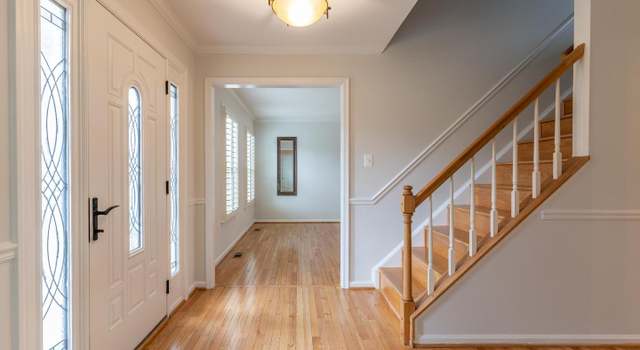 Photo of 20626 Fairwater Pl, Sterling, VA 20165