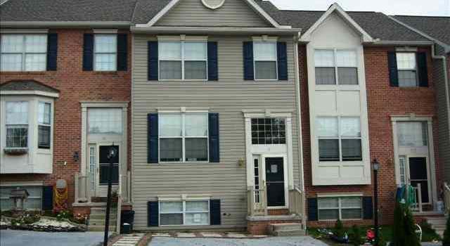 Photo of 8 Zachary Dr, Hanover, PA 17331