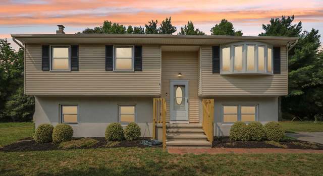 Photo of 44 Oaklyn Ter, Elmer, NJ 08318