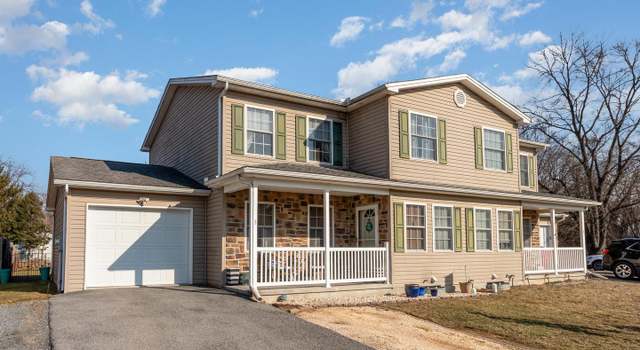 Photo of 3 Pine Ln, Carlisle, PA 17015