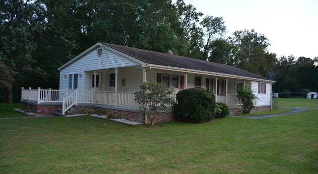 Photo of 237 Middle Ln, Gore, VA 22637