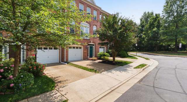 Photo of 13619 Red Squirrel Way, Herndon, VA 20171