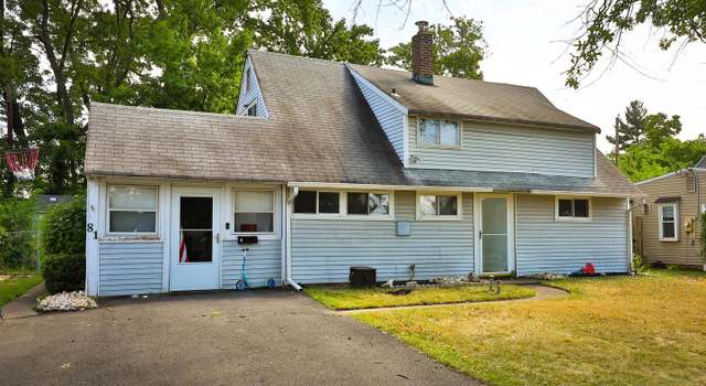 Photo of 81 Whitewood Dr, Levittown, PA 19057