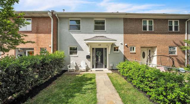 Photo of 909 First St, Alexandria, VA 22314