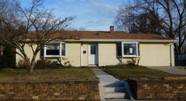 Photo of 527 Saltoun Ave, Odenton, MD 21113