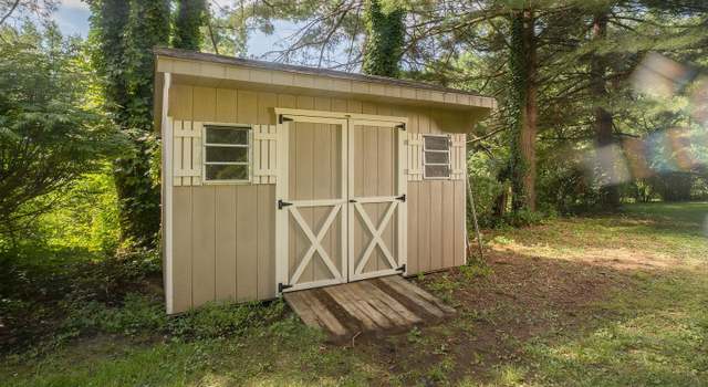 Photo of 108 Powderhorn Dr, Phoenixville, PA 19460