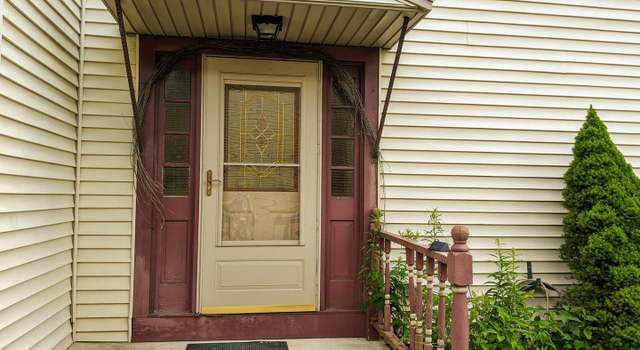 Photo of 172 N Tulpehocken St, Pine Grove, PA 17963