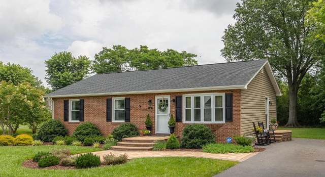 Photo of 210 Wythe Ave, Stephens City, VA 22655