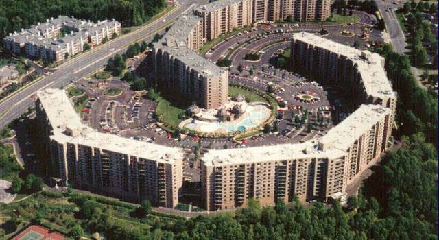 Property at 8370 Greensboro Dr #702, Mclean, VA 22102, 1 bed, 1 bath