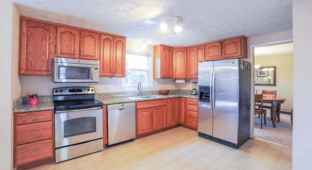 Photo of 8285 Raindrop Way, Springfield, VA 22153