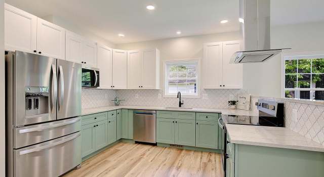 Photo of 3932 3rd St, North Beach, MD 20714
