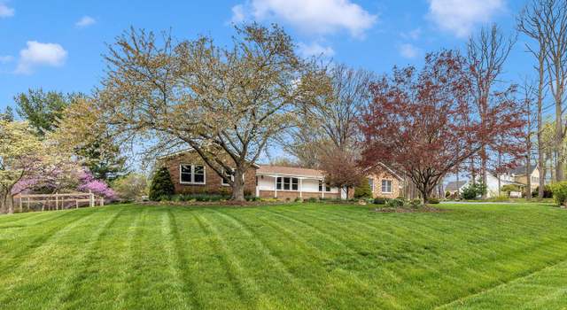 Photo of 24330 Hilton Pl, Gaithersburg, MD 20882