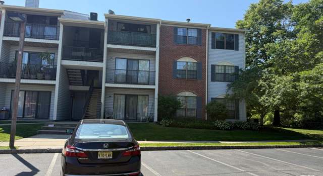 Photo of 13 Kite Ct, Trenton, NJ 08648