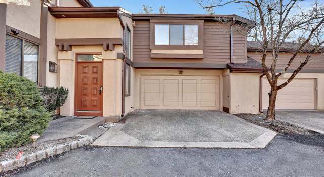 Photo of 71 Sayre Dr, Princeton, NJ 08540
