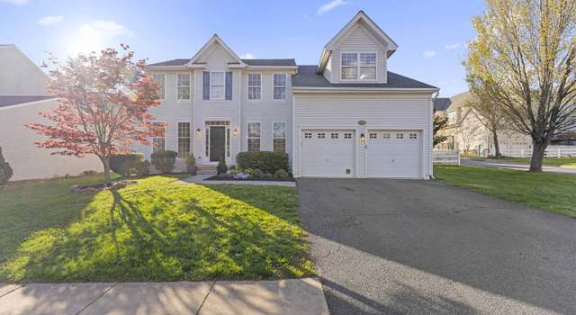 Photo of 17549 Tedler Cir, Round Hill, VA 20141