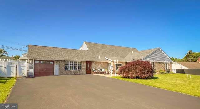 Photo of 50 Rose Apple Rd, Levittown, PA 19056
