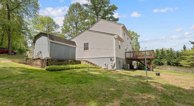 Photo of 41 Dogwood Ln, Aston, PA 19014