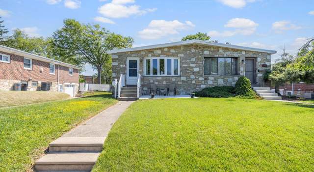 Photo of 111 Village Ln, Philadelphia, PA 19154