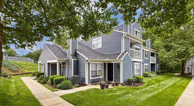 Photo of 5810 Orchard Hill Ct #5810, Clifton, VA 20124