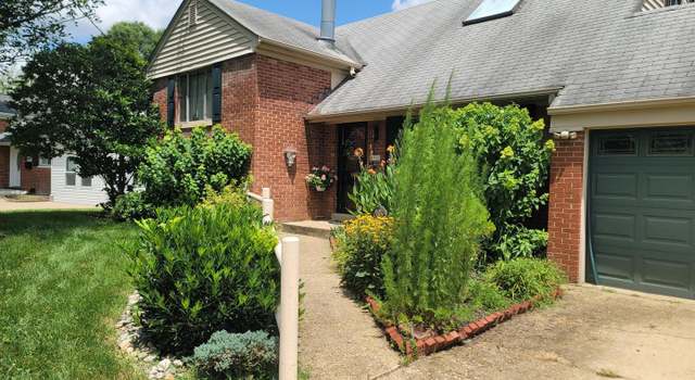 Photo of 6910 Gilbert St, Springfield, VA 22150