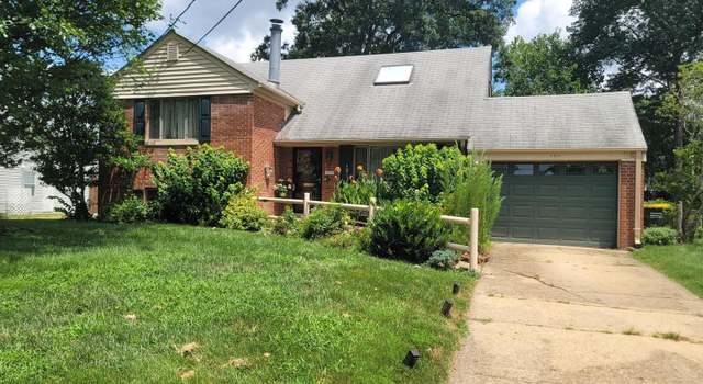 Photo of 6910 Gilbert St, Springfield, VA 22150