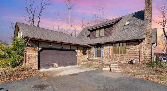 Photo of 3161 Woodland Ln, Alexandria, VA 22309
