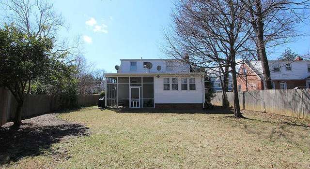 Photo of 9511 Singleton Dr, Bethesda, MD 20817