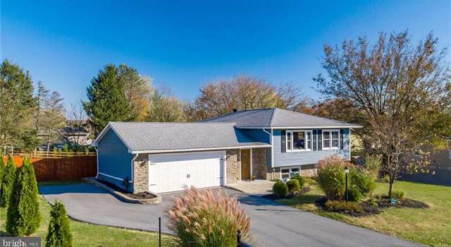 Photo of 1216 Shadow Oaks Ln, Slatington, PA 18080