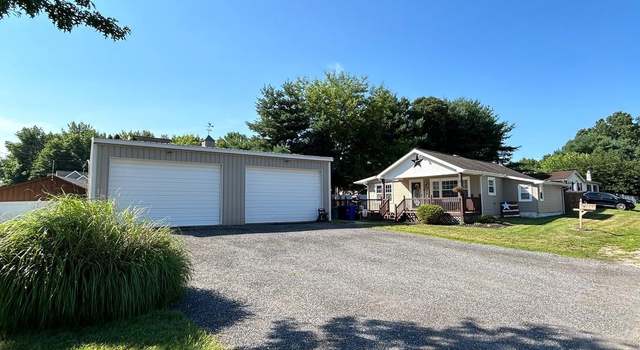 Photo of 24 Holly Dr, Pennsville, NJ 08070