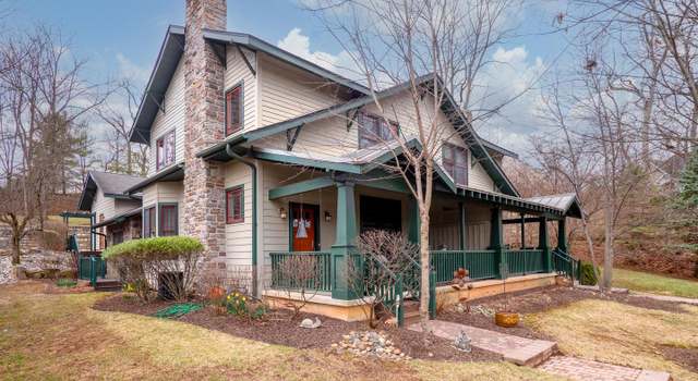 Photo of 3483 Cobble Creek Ct, Hellertown, PA 18055