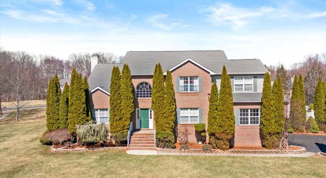 Photo of 27 Roosevelt Way, Robbinsville, NJ 08691