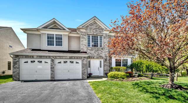 Photo of 2 Greylynne Dr, Princeton, NJ 08540