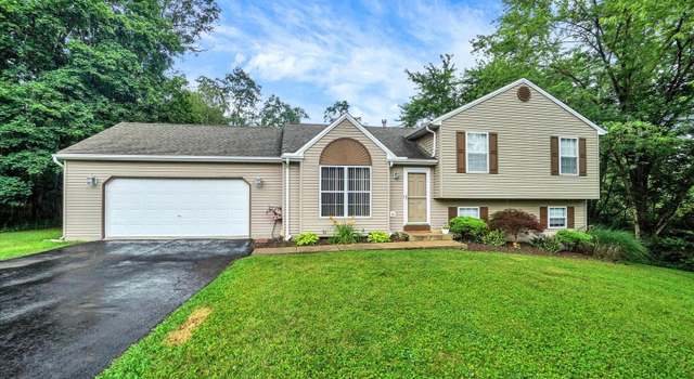 Photo of 9 Katie Ct, Stewartstown, PA 17363