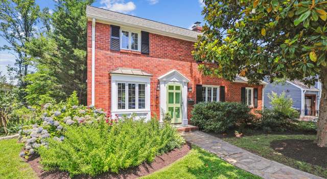 Photo of 711 N Overlook Dr, Alexandria, VA 22305