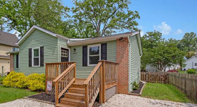 Photo of 402 Bay View Dr, Edgewater, MD 21037