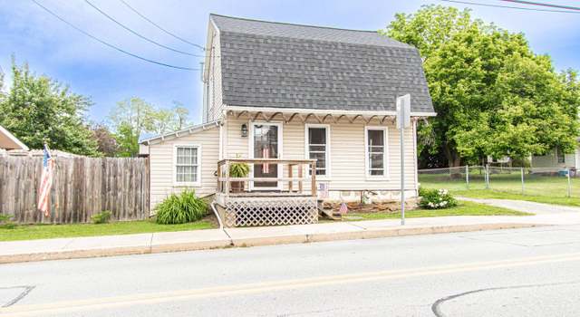 Photo of 25 W Maple St, Wrightsville, PA 17368