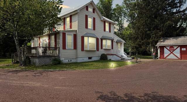 Property at 18 Paducah Rd, Eastampton, NJ 08060, 3 beds, 1.5 baths