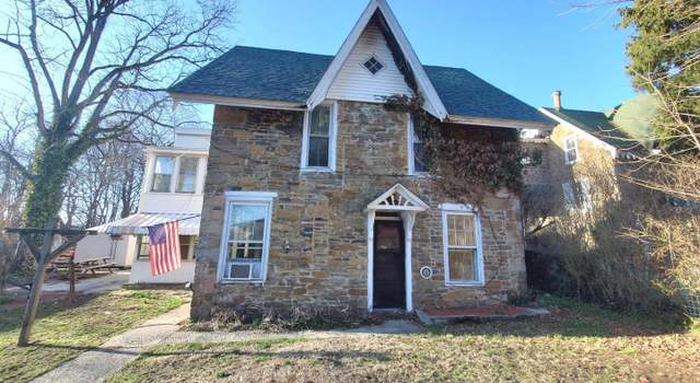 Photo of 401 Pulaski Dr, Pottsville, PA 17901
